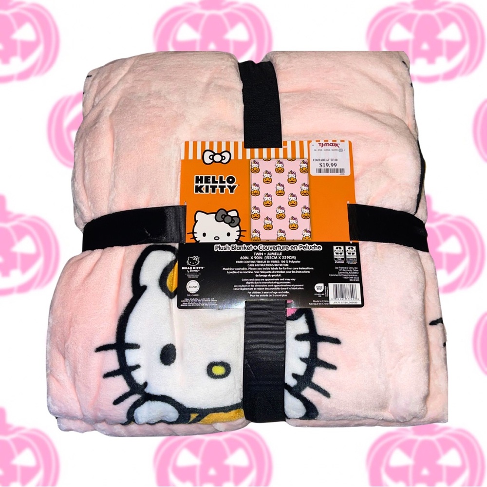 🎃Hello Kitty® by Sanrio® Viral Pink Twin Halloween Blanket w/ Pumpkins🎀